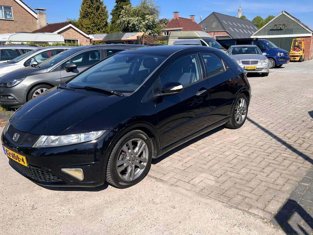 Honda Civic 1.8 I 5DR 2010 Zwart, Auto's, Voorwielaandrijving, 15 km/l, 4 cilinders, Zwart