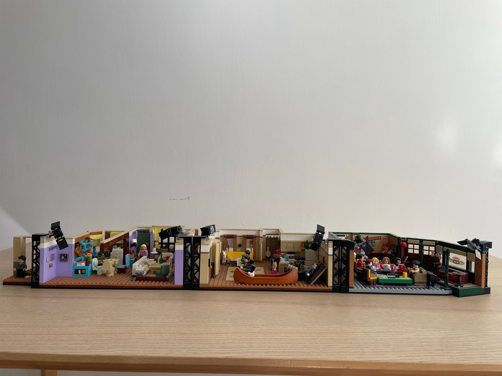 LEGO Friends Central Perk & Appartementen Set, Ophalen of Verzenden, Zo goed als nieuw, Overige merken