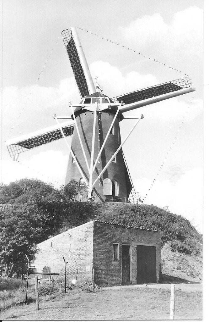 Ansichtkaart Korenmolen De Korenbloem Ulvenhout 1977, Verzamelen, Ansichtkaarten | Nederland, Ophalen of Verzenden, 1960 tot 1980