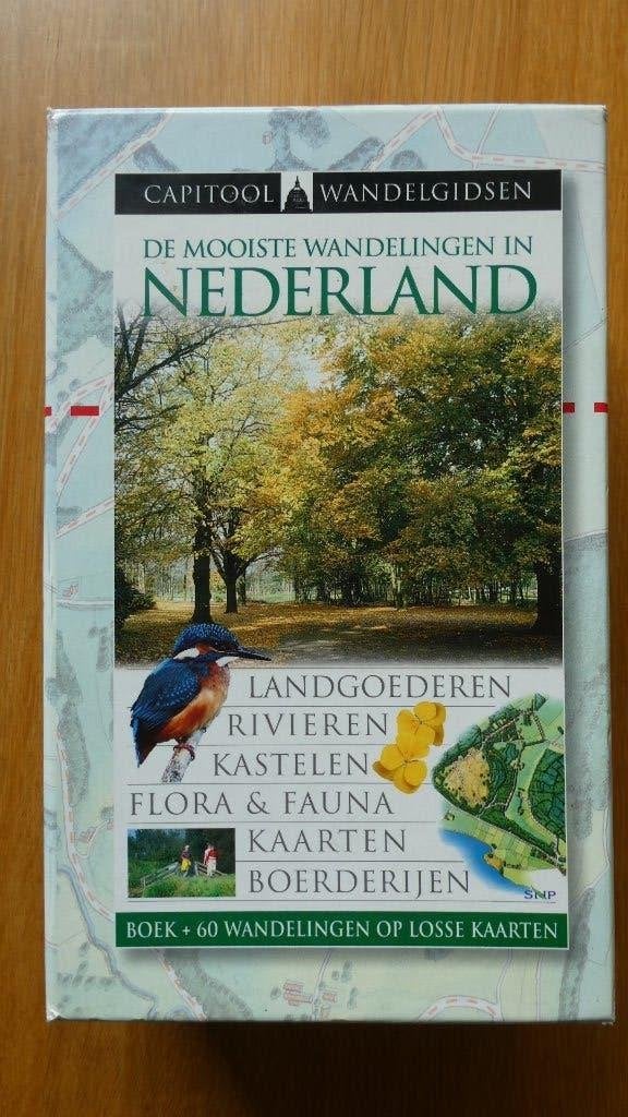 Capitool Wandelgids - De Mooiste Wandelingen in Nederland, Ophalen, Capitool, Fiets- of Wandelgids, Zo goed als nieuw