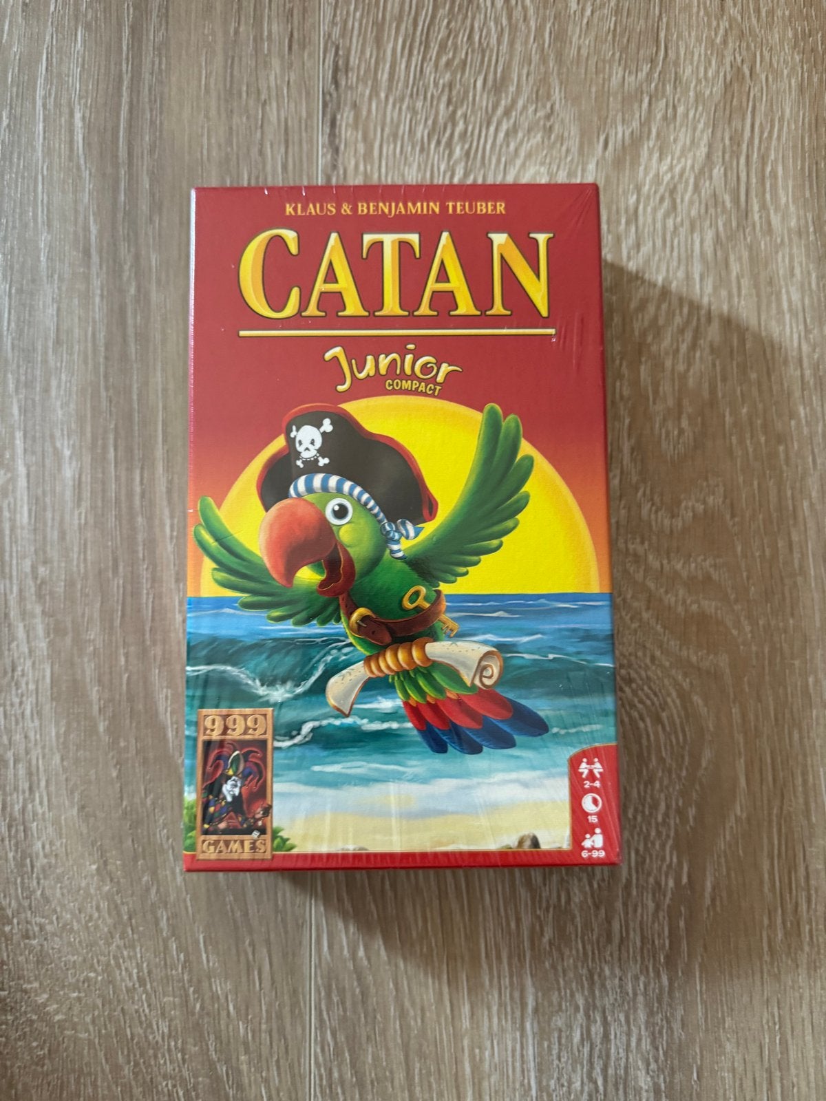 Catan Junior Compact, Hobby en Vrije tijd, Gezelschapsspellen | Bordspellen, Drie of vier spelers, Verzenden, Nieuw, Reisspel
