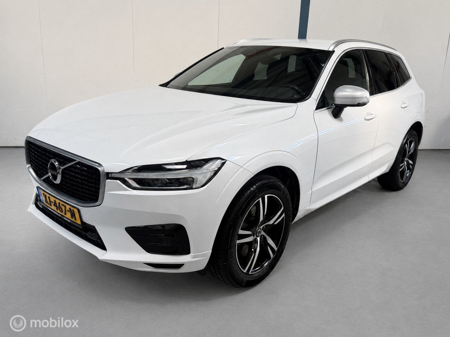 Volvo XC60 2.0 T5 R-Design NL-AUTO / DEALER HISTORIE, Auto's, Gebruikt, Euro 6, 4 cilinders, 1969 cc