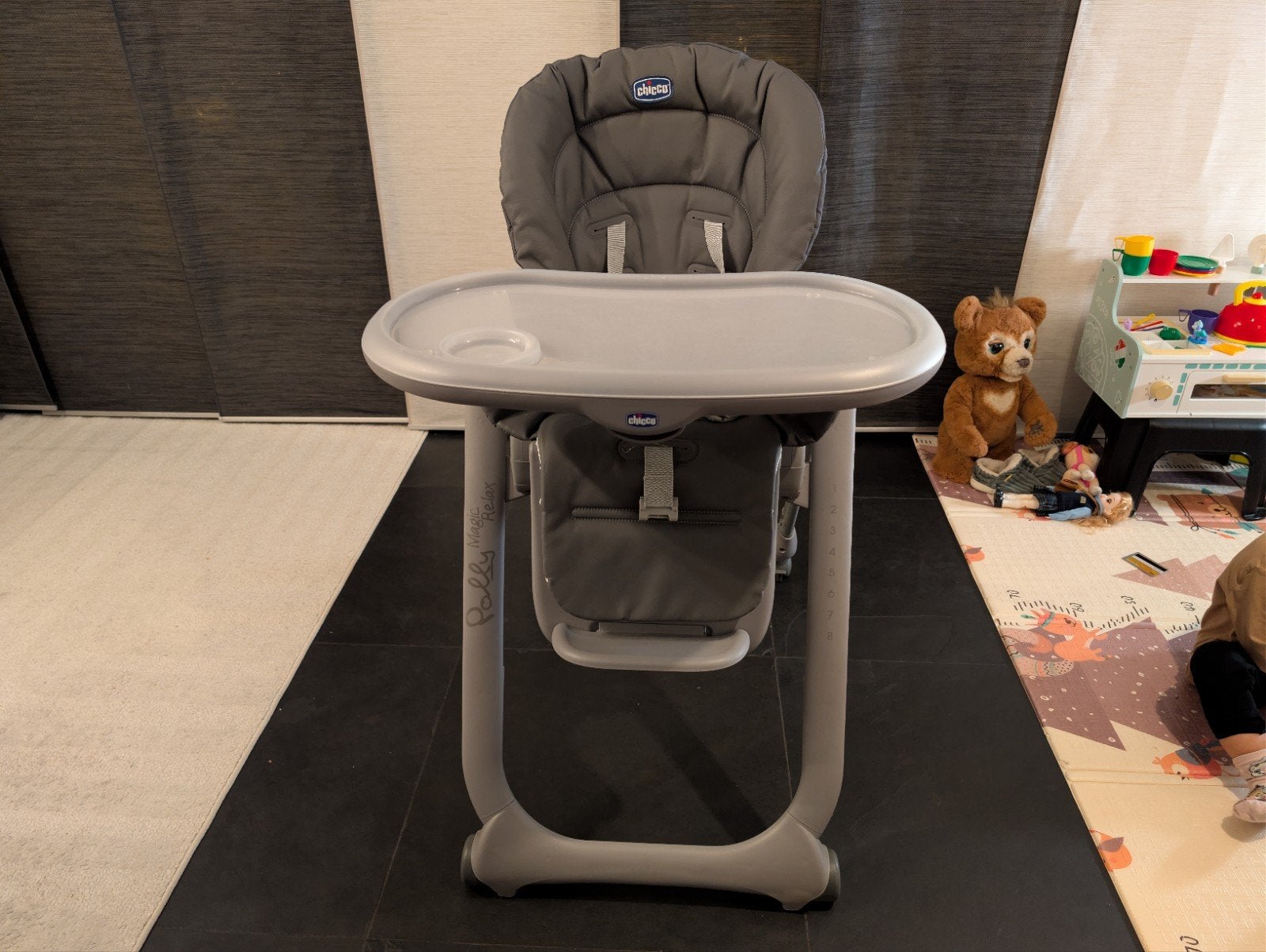 Chicco Polly Magic Relax Voedingsstoel - Zo goed als nieuw, Kinderen en Baby's, Ophalen, Zo goed als nieuw, Inklapstoel, Afneembaar eetblad