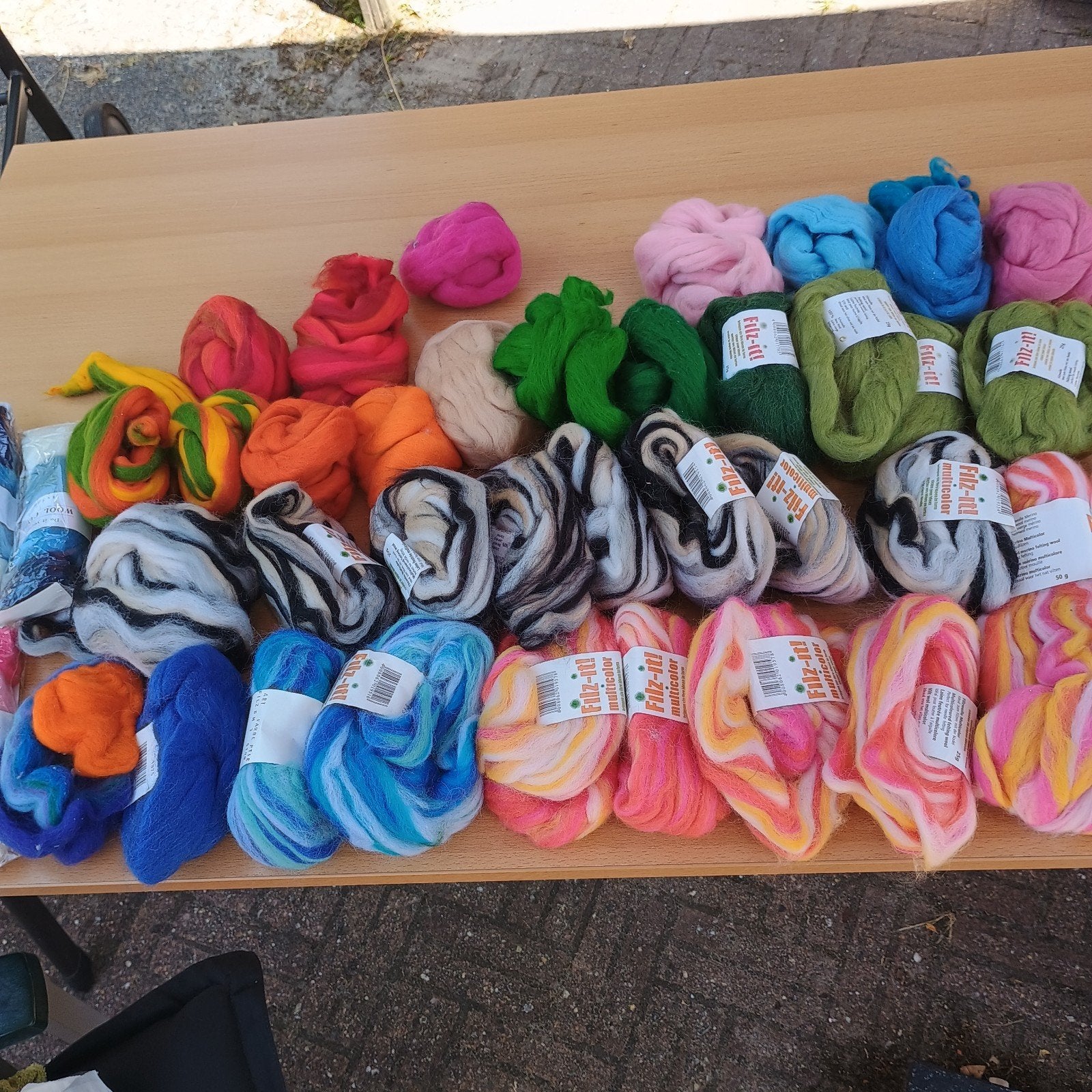 Vilt wol 100% scheerwol., Hobby en Vrije tijd, Breien en Haken, Ophalen of Verzenden, Nieuw, Breien of Haken, Wol of Garen