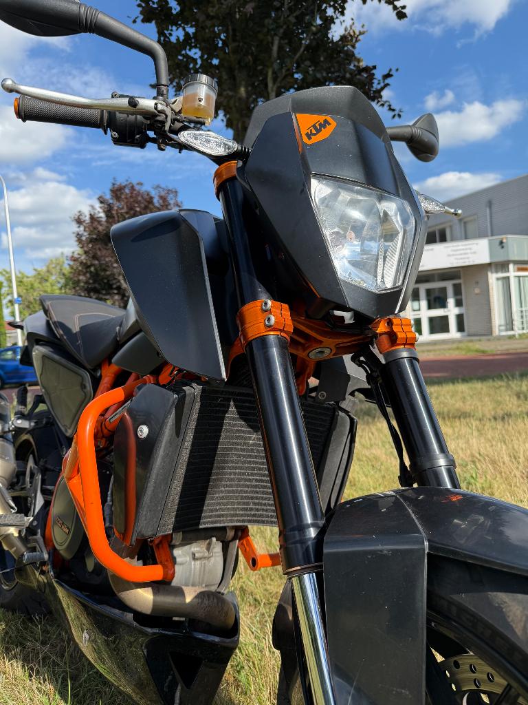 KTM DUKE 690 R editie zwart, 693 cc, Occasion, Motorrijbewijs A, Particulier