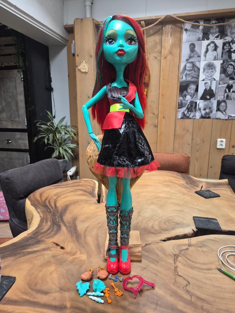 Unieke Monster High pop - 69 cm, Ophalen of Verzenden, Gebruikt, Overige typen