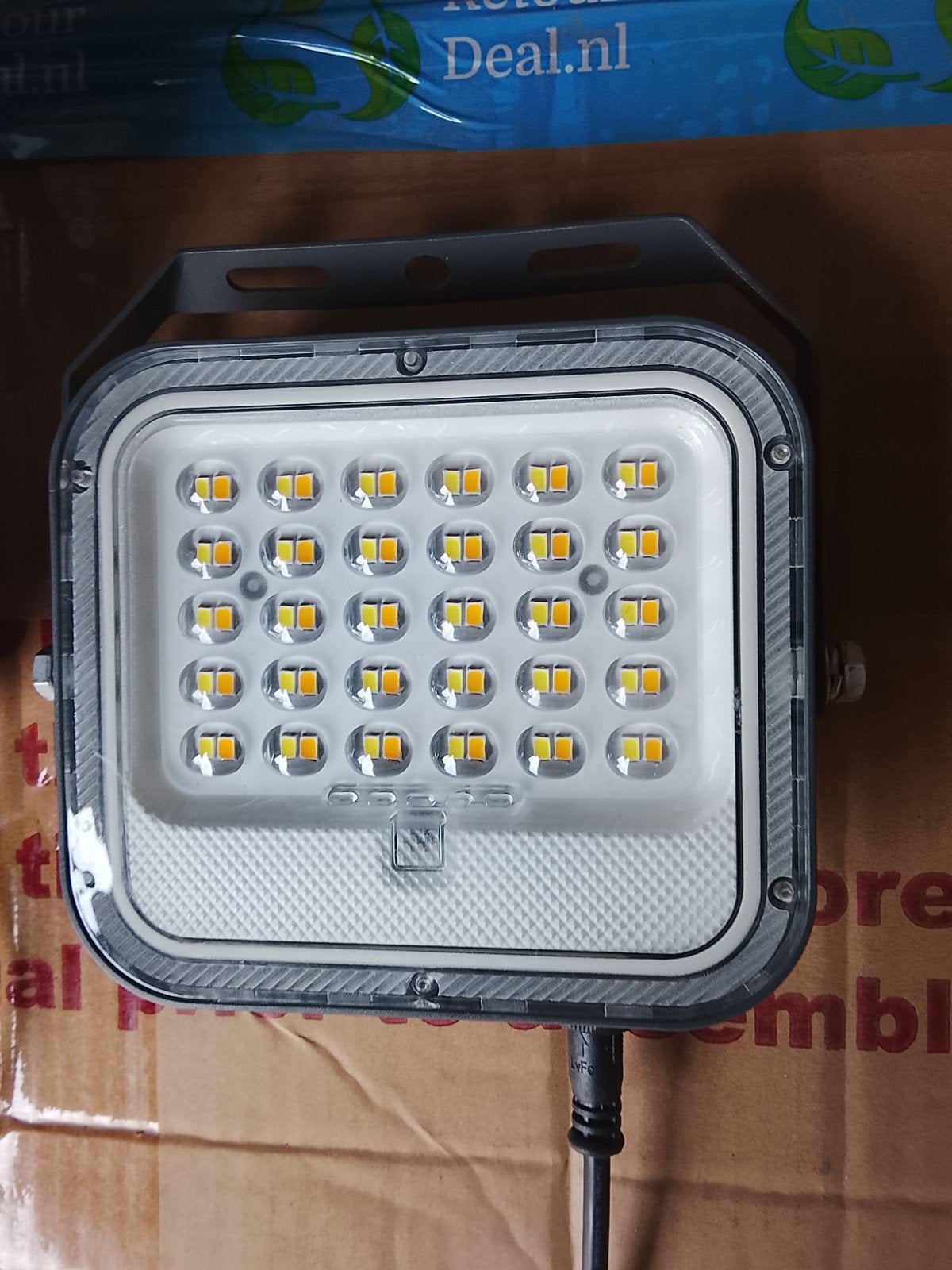 Aigostar Solar LED Buitenlamp met Bewegingssensor, Tuin en Terras, Buitenverlichting, Zonne-energie, Info@aigostar.com, Led, Overige typen