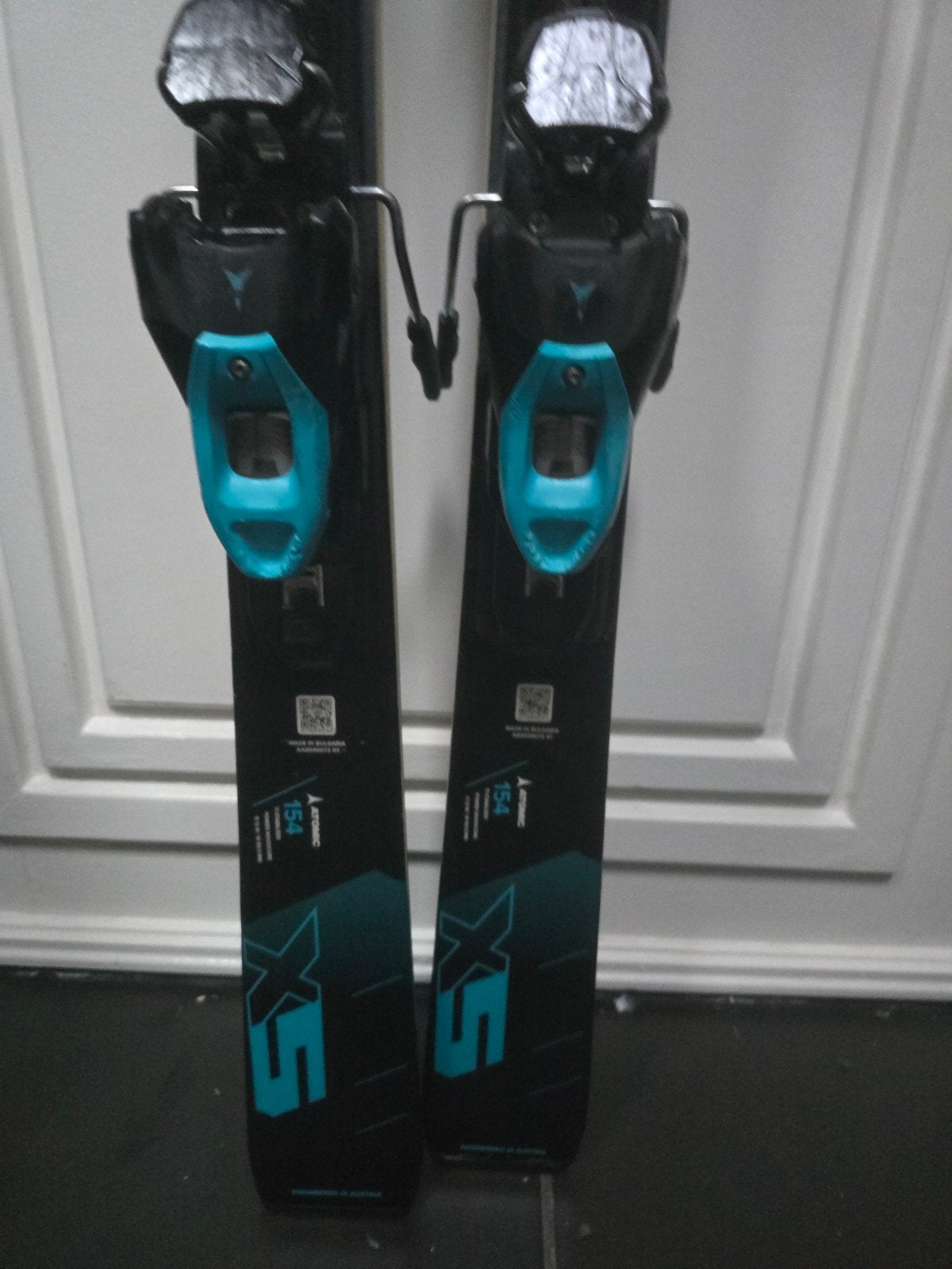 2025 154cm ATOMIC REDSTER X5 WOODCORE TITANIUM CARVE SKI, 140 tot 160 cm, Ophalen of Verzenden, Zo goed als nieuw, Carve