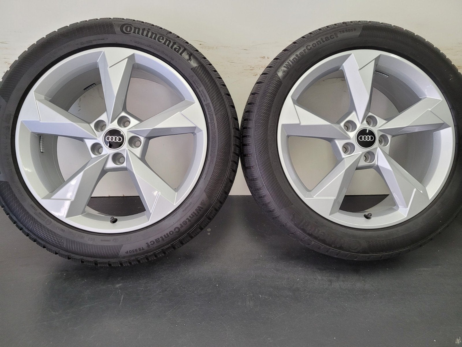 19 inch Audi Q3 velgen 235 50 19 winter 8mm Seat skoda vw, Auto-onderdelen, Banden en Velgen, Gebruikt, Banden en Velgen, Winterbanden