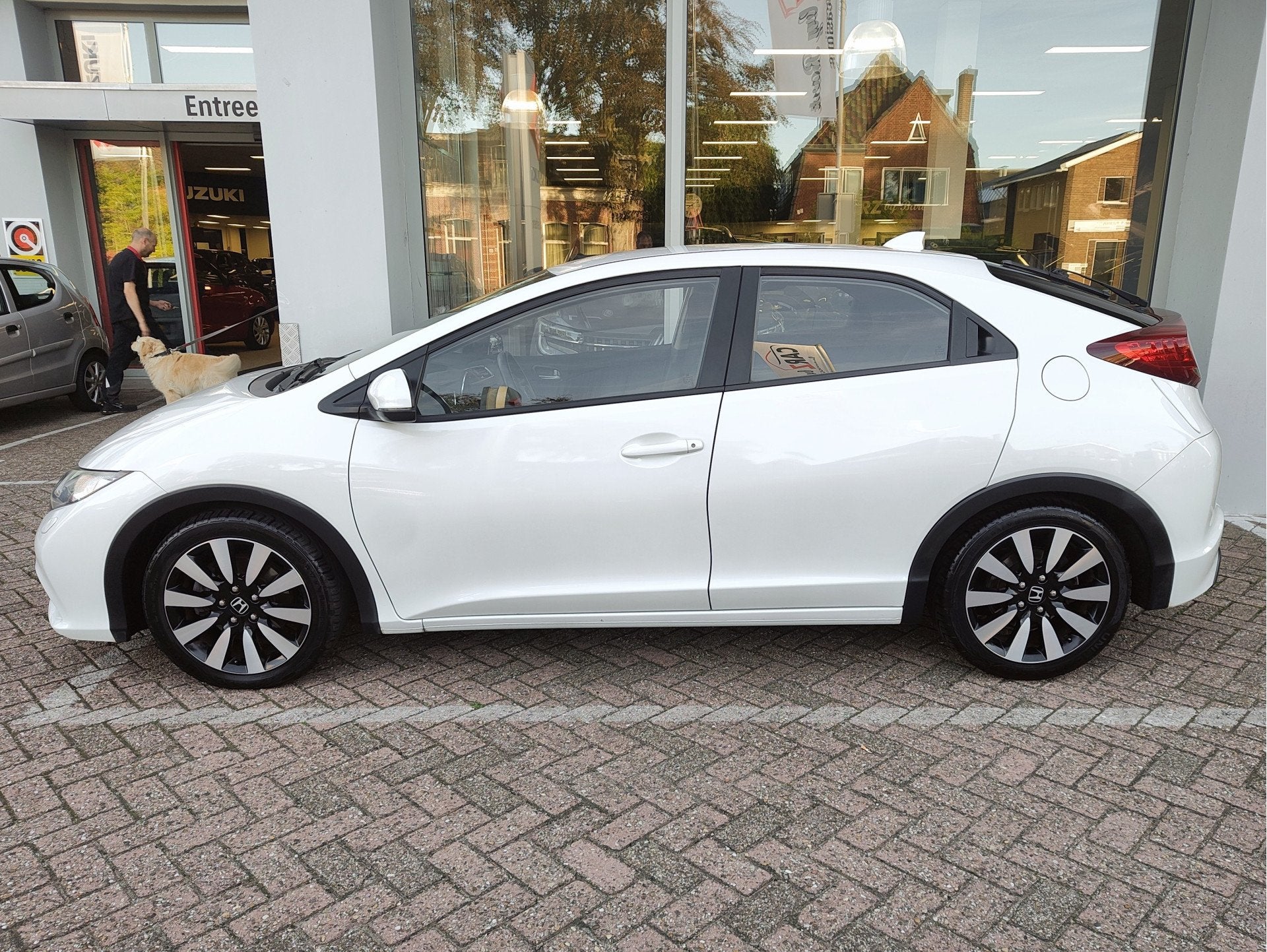 Honda Civic 1.8 SPORT Camera | Cruise | Clima | Stoelverwarm, Auto's, Voorwielaandrijving, Stof, Gebruikt, Zwart
