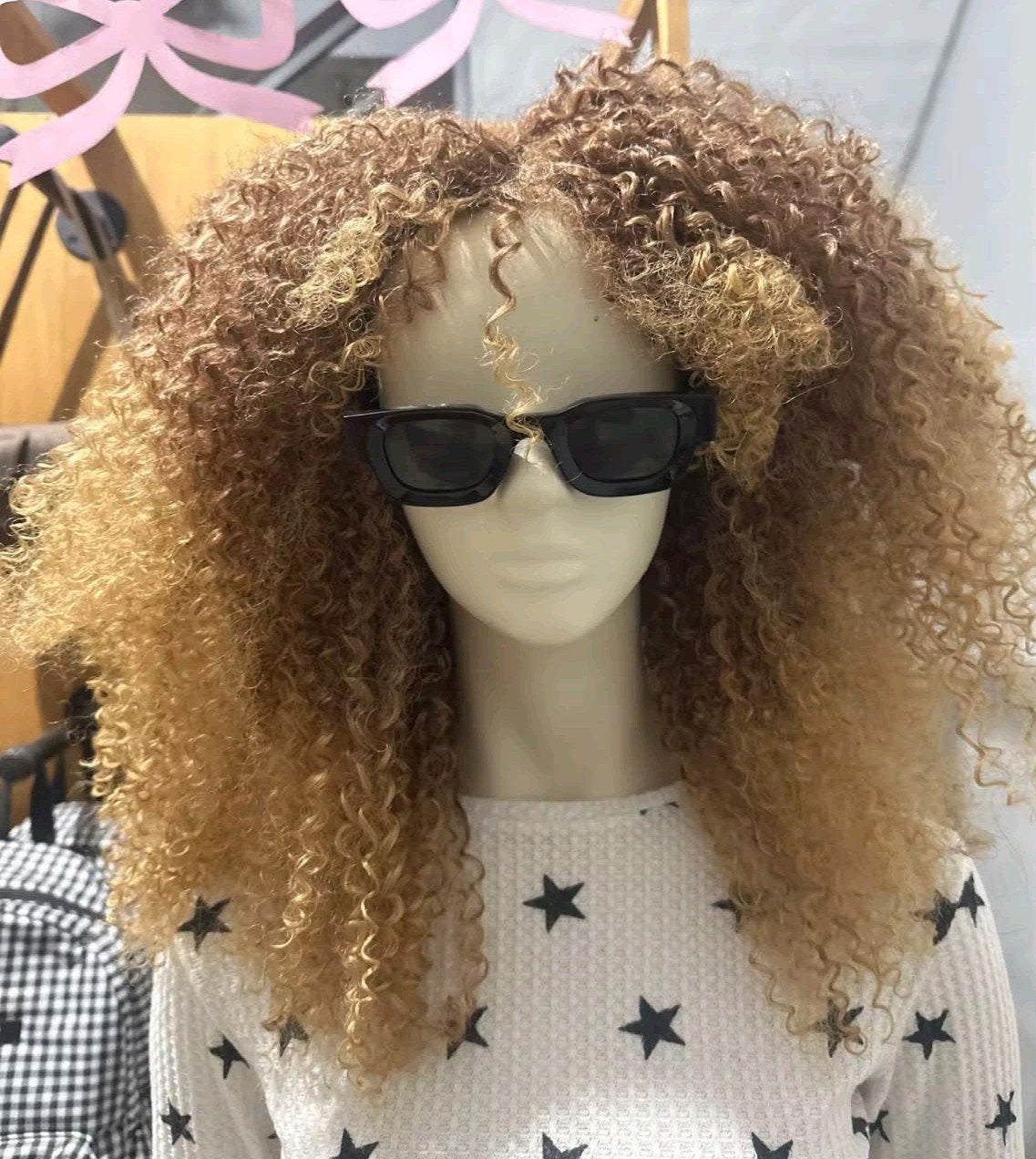 Krullende Ombre Pruik - Blond naar Bruin, Onbekend, Ophalen of Verzenden, Nieuw