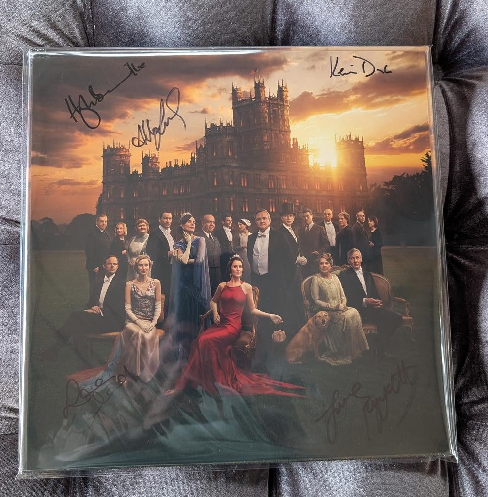 Downton Abbey LP gesigneerd | signed door 5 cast, Verzamelen, Ophalen, Cd of Plaat, Gesigneerd