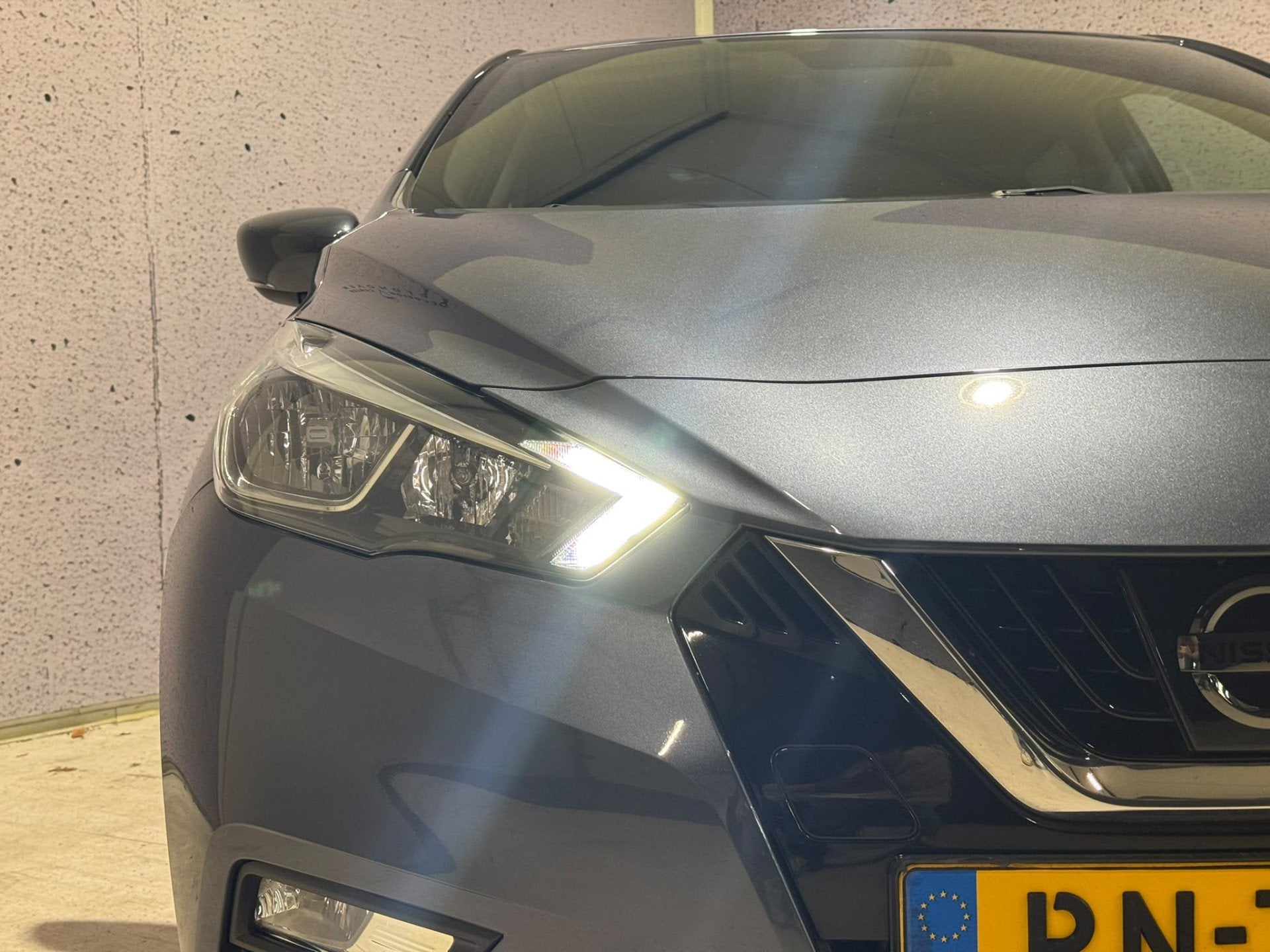 Nissan Micra 0.9 IG-T N-Connecta // 4 NIEUWE BANDEN // AIRCO, Voorwielaandrijving, 898 cc, Stof, 525 kg