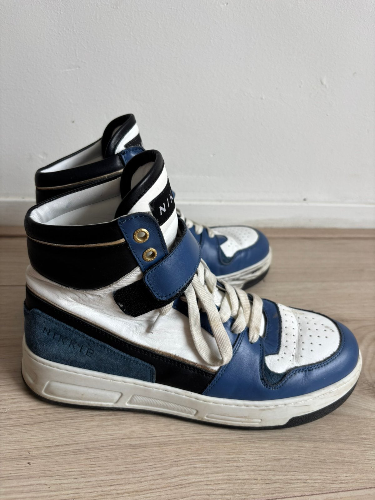 Nikkie sneakers maat 40, Kleding | Dames, Schoenen, Ophalen of Verzenden, Gedragen, Blauw, Sneakers of Gympen
