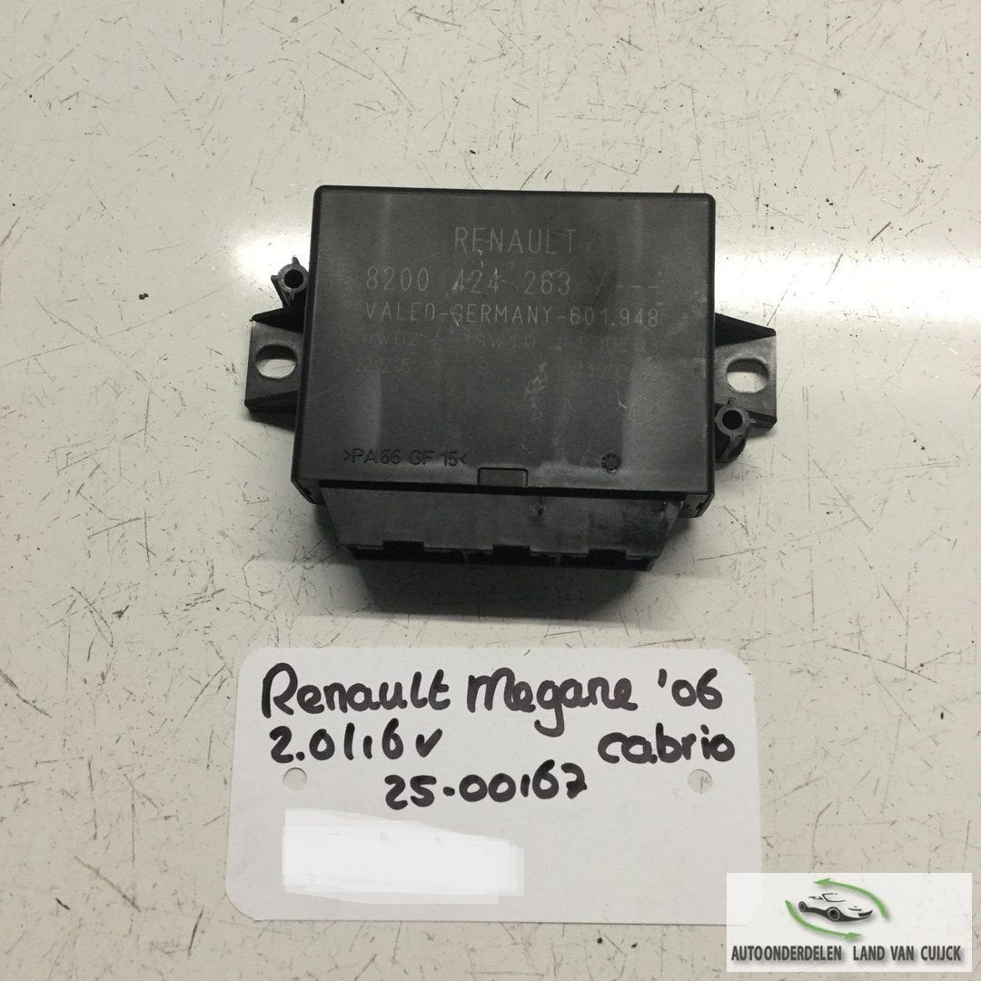 Renault Megane Cabrio 2.0 16v 2006 2500167  PDC Module 82004, Auto-onderdelen, Gebruikt, -, -, Ophalen of Verzenden