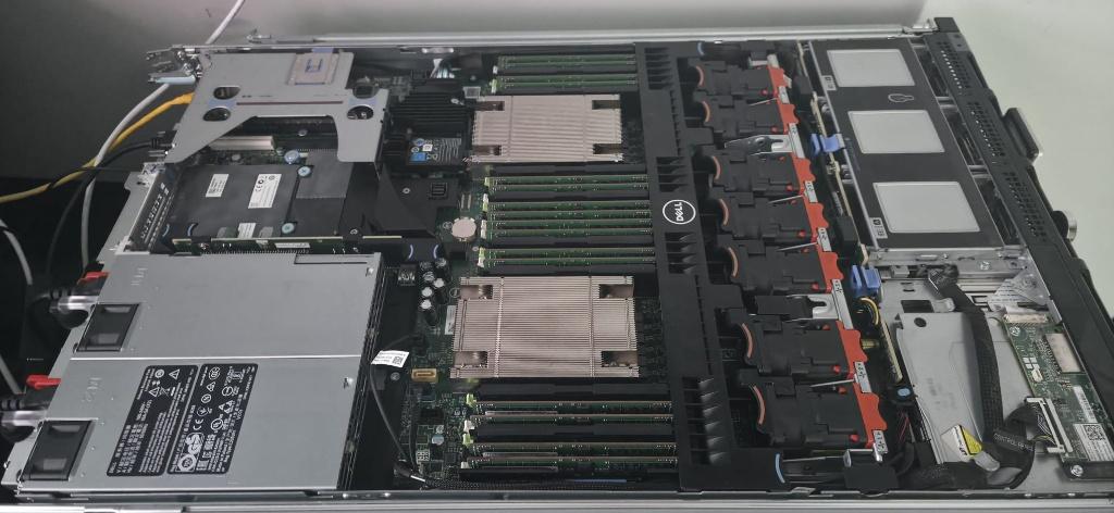 Dell Poweredge R630 512GB ram 16 cores, Computers en Software, Servers, Ophalen, Gebruikt, 512 GB, Hot swappable onderdelen