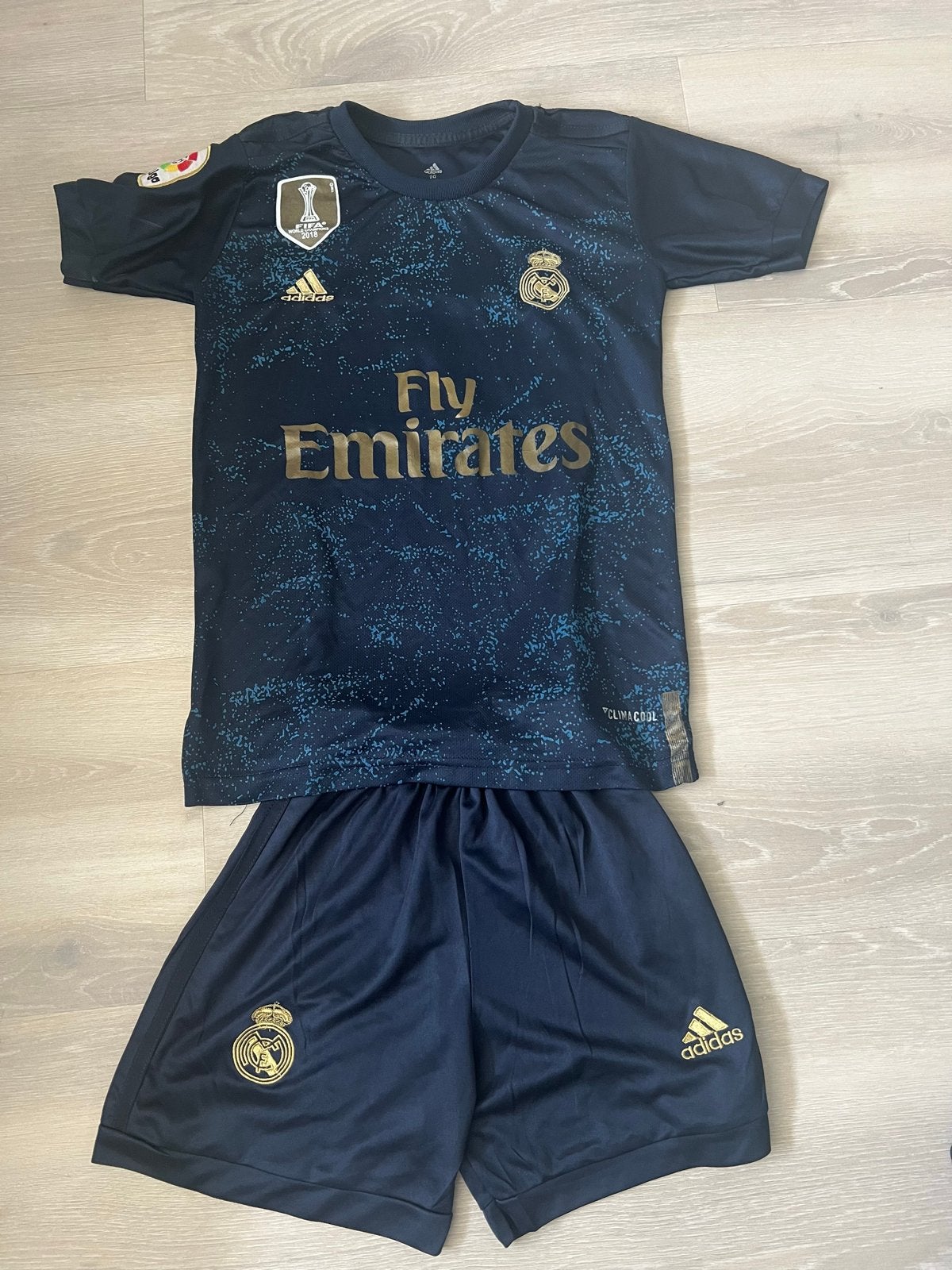 Real Madrid tenue maat 10 (Adidas), Ophalen of Verzenden, Gebruikt, Jongen