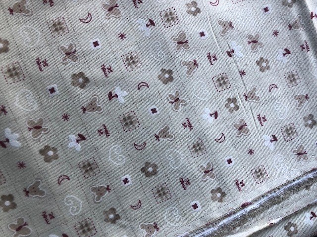 Quilt/quiltstoffen 1 lap beige babyfiguren oa beer nr9 €7,50, 120 cm of meer, Beige, Ophalen of Verzenden, Katoen