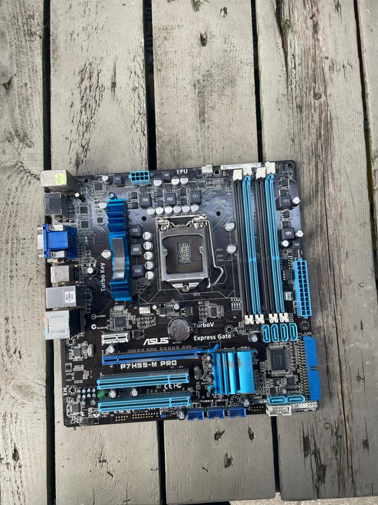 ASUS P7H55-M PRO Moederbord - Socket 1156, Computers en Software, Moederborden, Ophalen of Verzenden, Gebruikt, Intel, DDR3