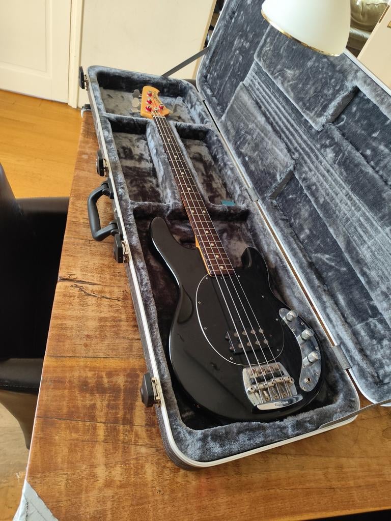 MusicMan StingRay 1991, Ophalen, Gebruikt, Elektrisch