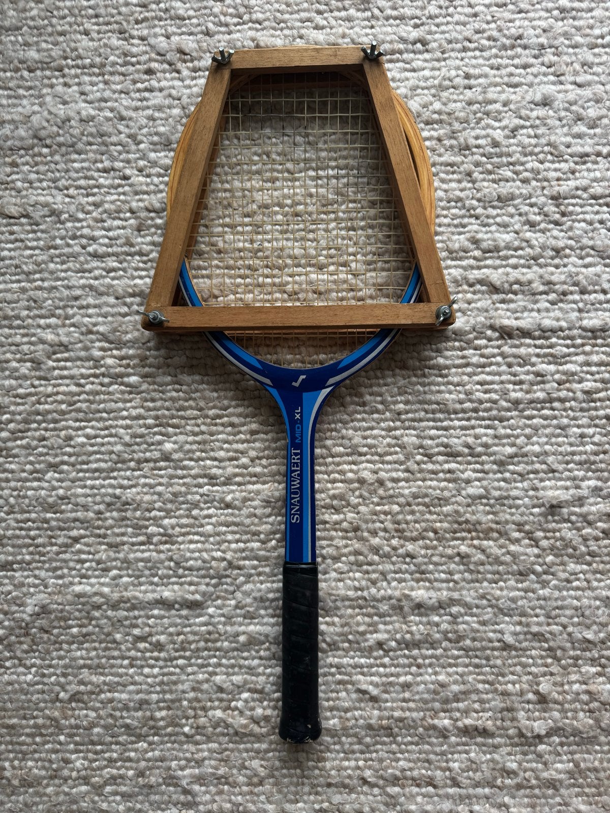 Antiek Snauwaert tennisracket met houten pers, Ophalen of Verzenden, Gebruikt, Racket, Overige merken