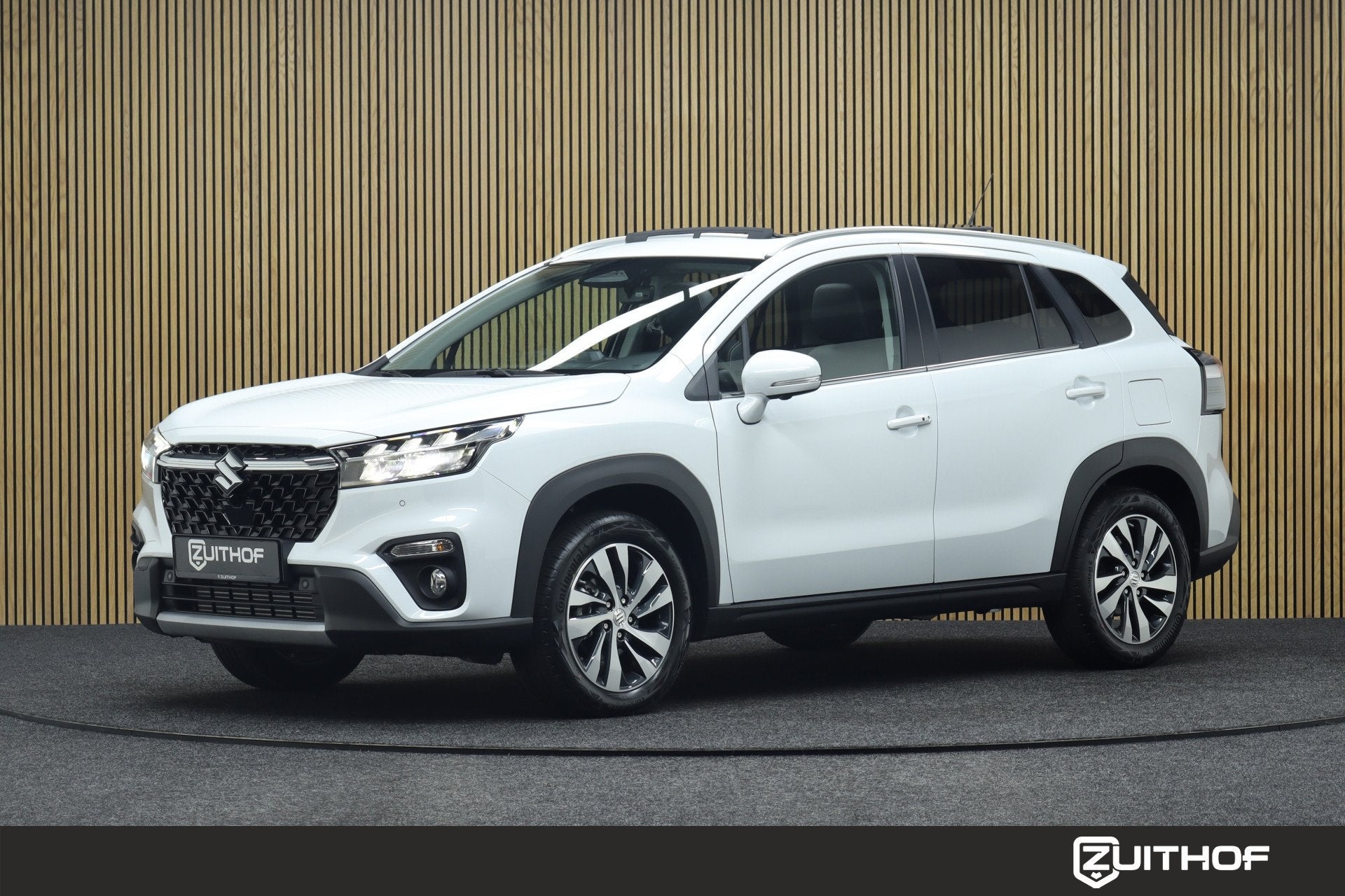 Suzuki S-Cross 1.4 Boosterjet Smart Hybrid Automaat Style |, Auto's, Dealer onderhouden, Zwart, 4 cilinders, 24 maanden