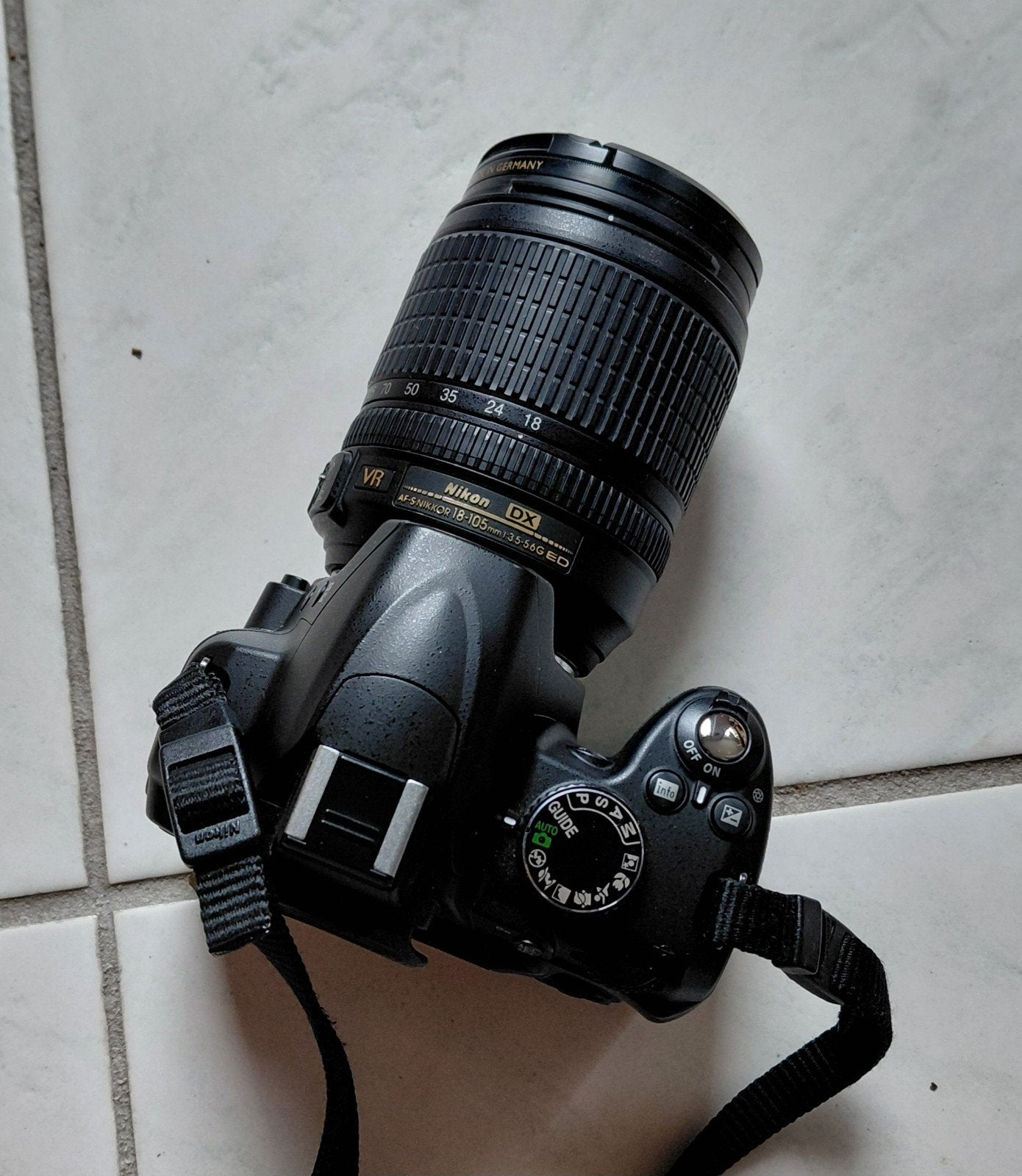camera, Nikon D 3000, Ingebouwde flitser, Gebruikt, Ophalen of Verzenden, Nikon