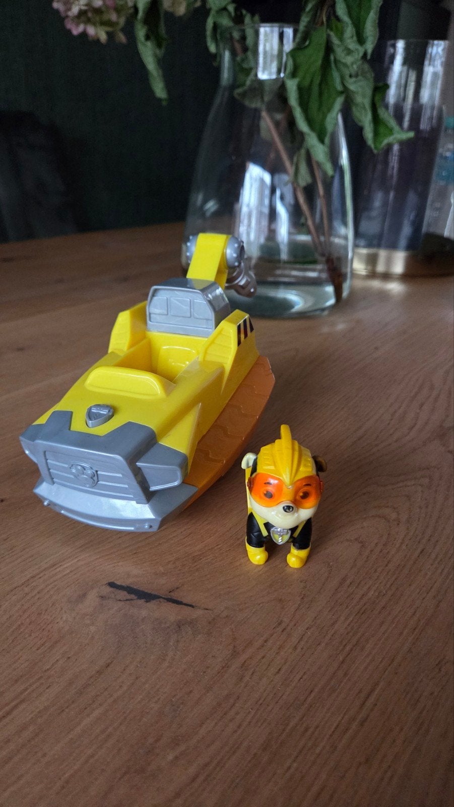 Paw Patrol Rubble voertuig met figuur, Ophalen