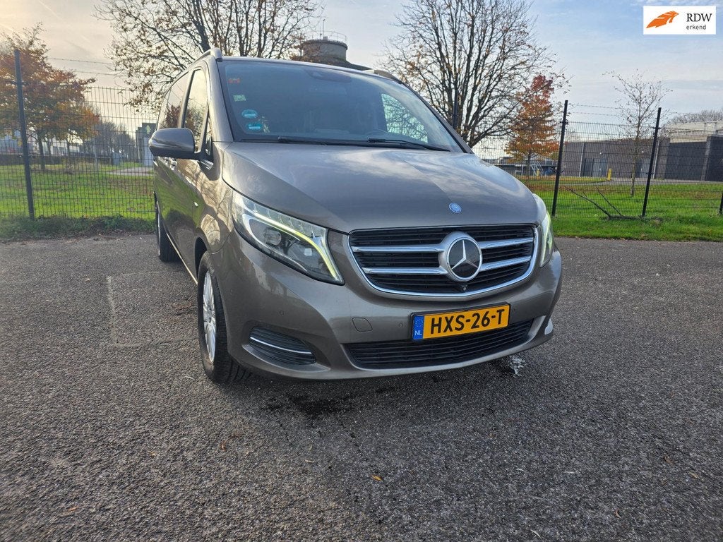 Mercedes-Benz V-KLASSE 250 BlueTEC Lang Avantgarde ZEER LEUX, Auto's, Automaat, Gebruikt, 2500 kg, Leder