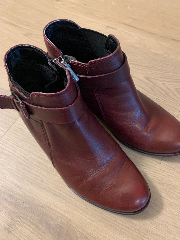 Medicus donker rode leren enkel laarsjes in maat 38., Lage of Enkellaarzen, Ophalen of Verzenden, Zo goed als nieuw, Overige kleuren