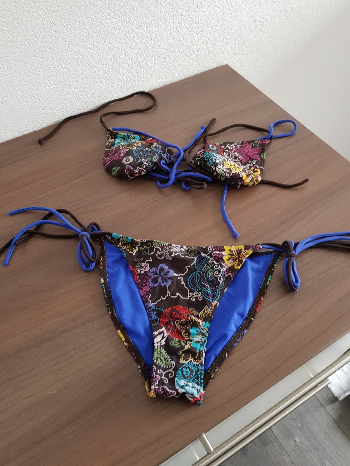 In nieuwstaat bikini maat 34 van livera, Ophalen, Overige kleuren, Nieuw, Bikini