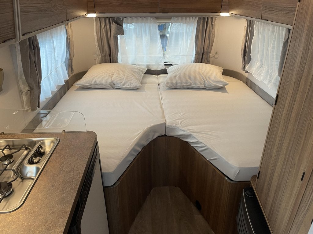 Eriba Touring 542 Legend, Caravans en Kamperen, Caravans, Overige typen, Standaardzit, Schokbreker, Bedrijf