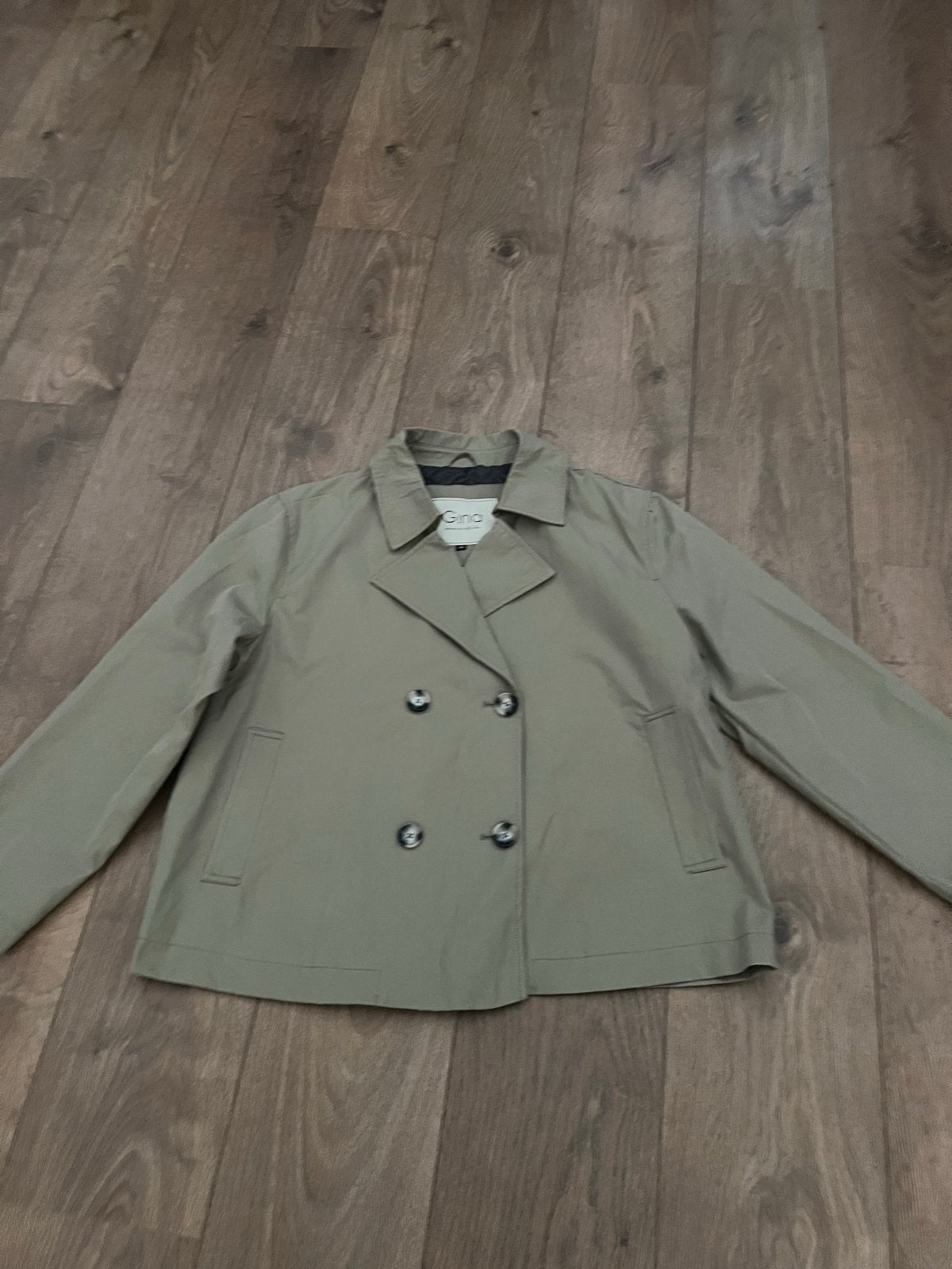 Gina kort jasje maat 46, Ophalen of Verzenden, Zo goed als nieuw, Maat 46/48 (XL) of groter, Beige