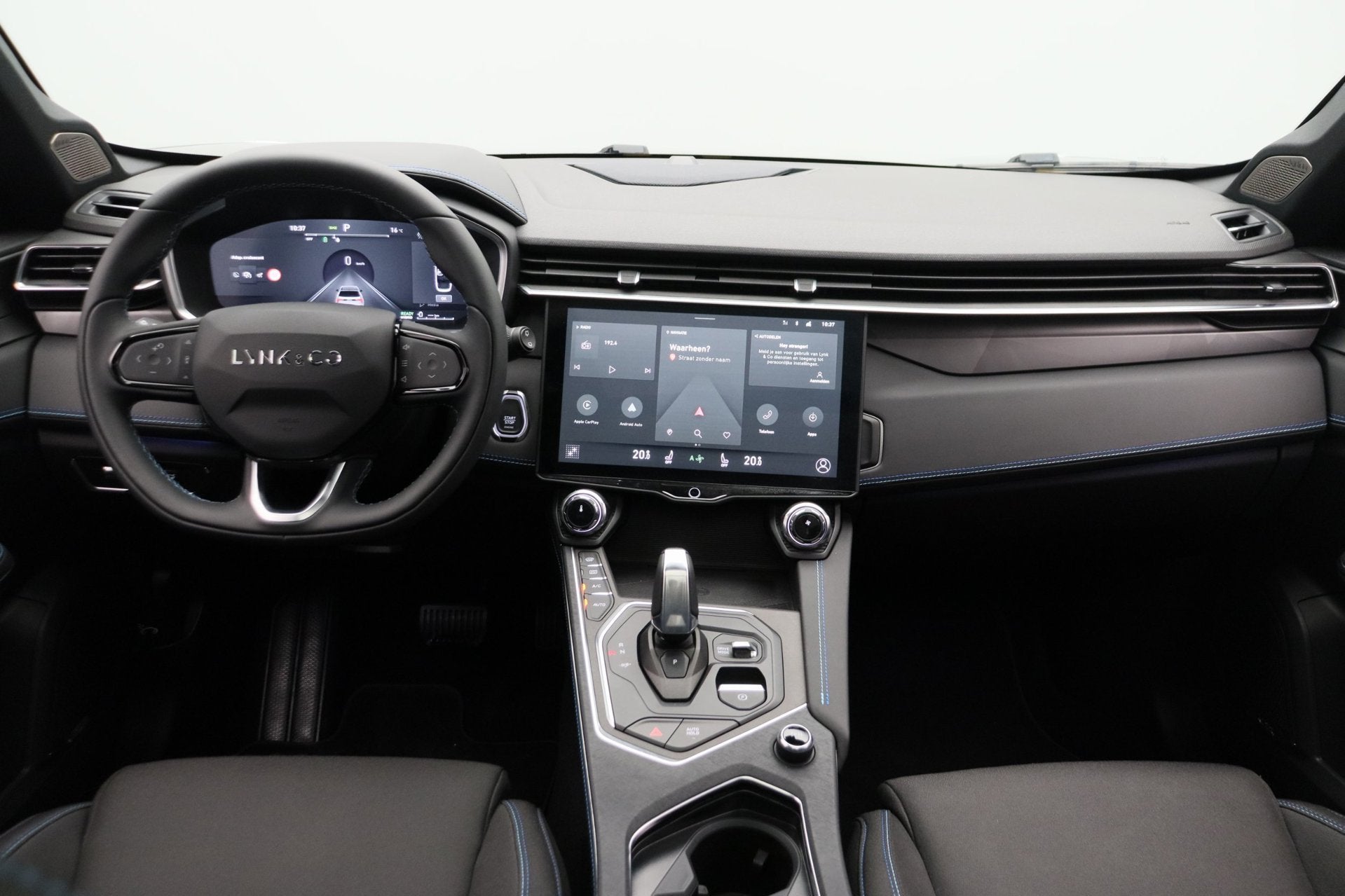 Lynk & Co 01 1.5 261PK Plug-in Hybrid *Zwarte Hemel* 360 C, Auto's, Dealer onderhouden, Stof, Euro 6, Zwart