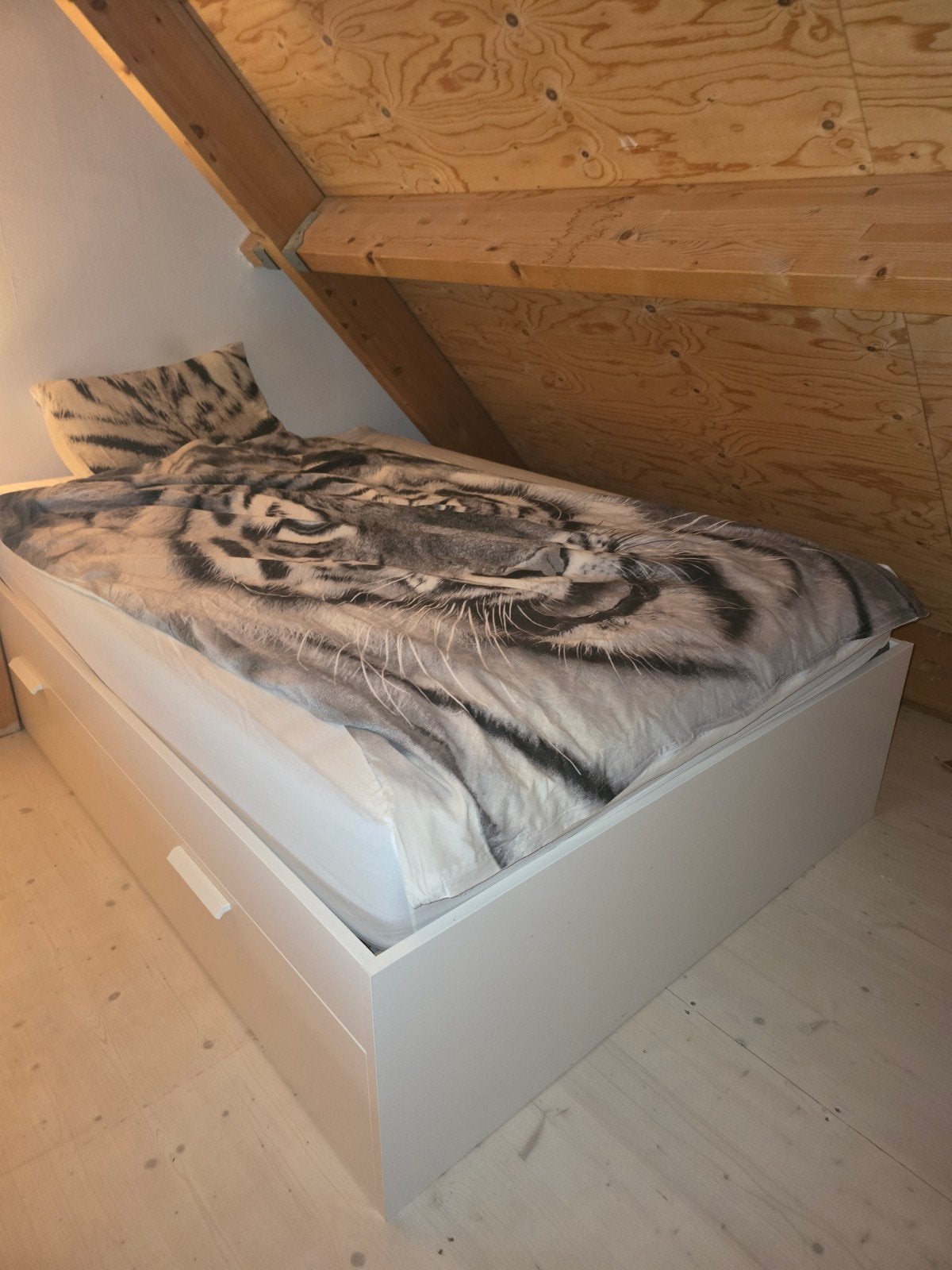 IKEA bed 140x200cm met lades en hoofdbord, Ophalen, Wit, Tweepersoons, 140 cm