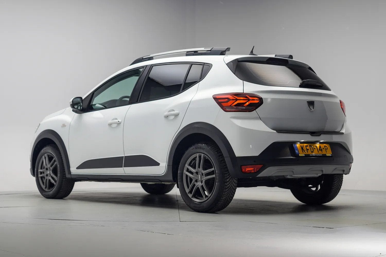 Dacia Sandero Stepway 1.0 TCe 90 Aut. [ Navi Stoelverwarming, Auto's, Wit, 91 pk, 19 km/l, 3 cilinders