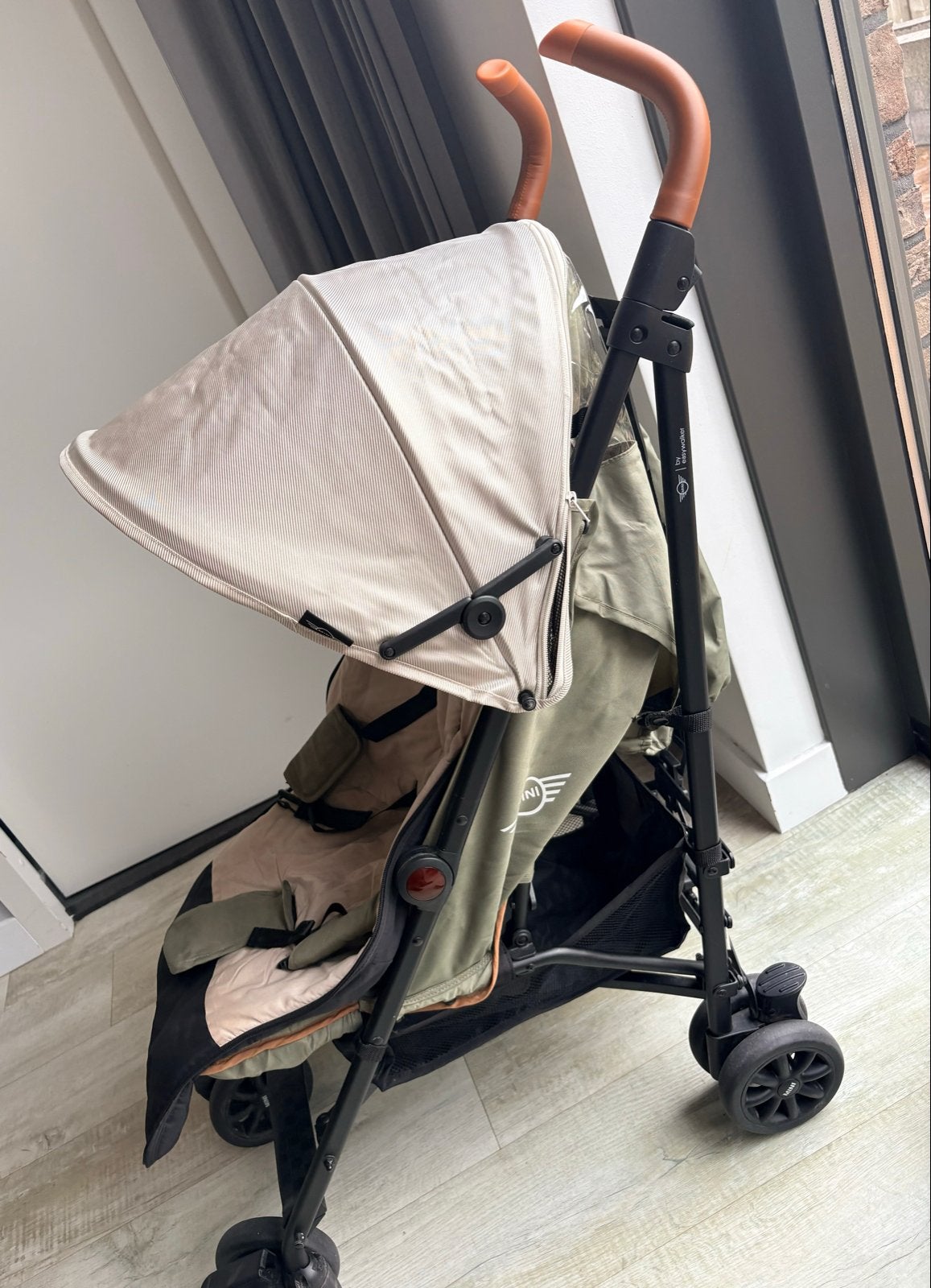 Easywalker Limited Edition Buggy met regenhoes en trappelzak, Ophalen, Zo goed als nieuw, Kinderwagen, Overige merken