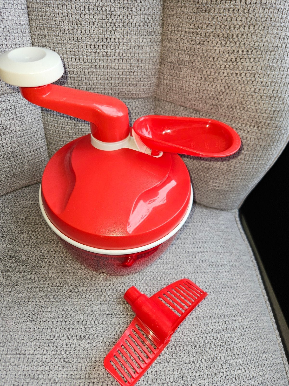 Tupperware SuperSonic Chopper Compact Rood, Overige typen, Ophalen of Verzenden, Rood, Met deksel