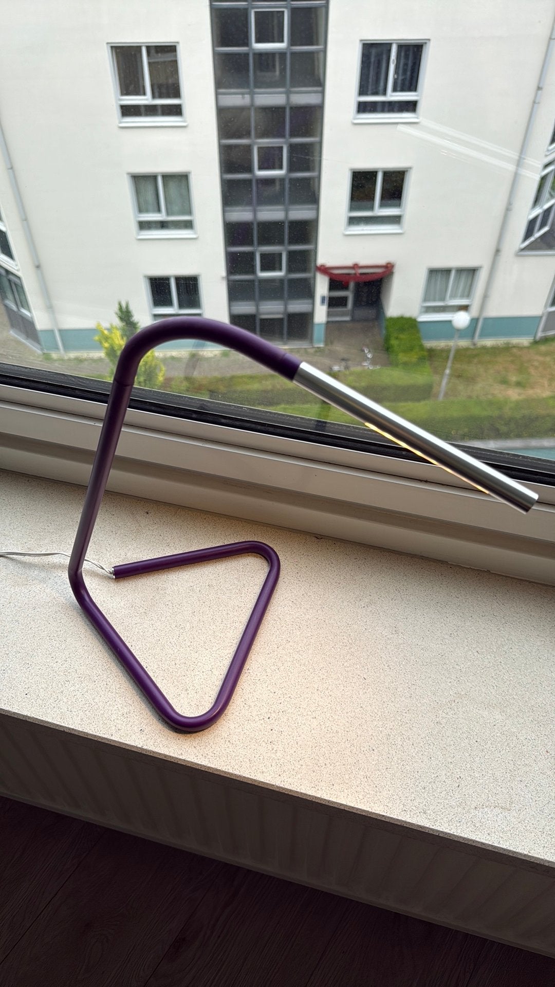 Ikea Hårte LED bureaulamp, paars, Ophalen of Verzenden, Zo goed als nieuw, Metaal, Minder dan 50 cm
