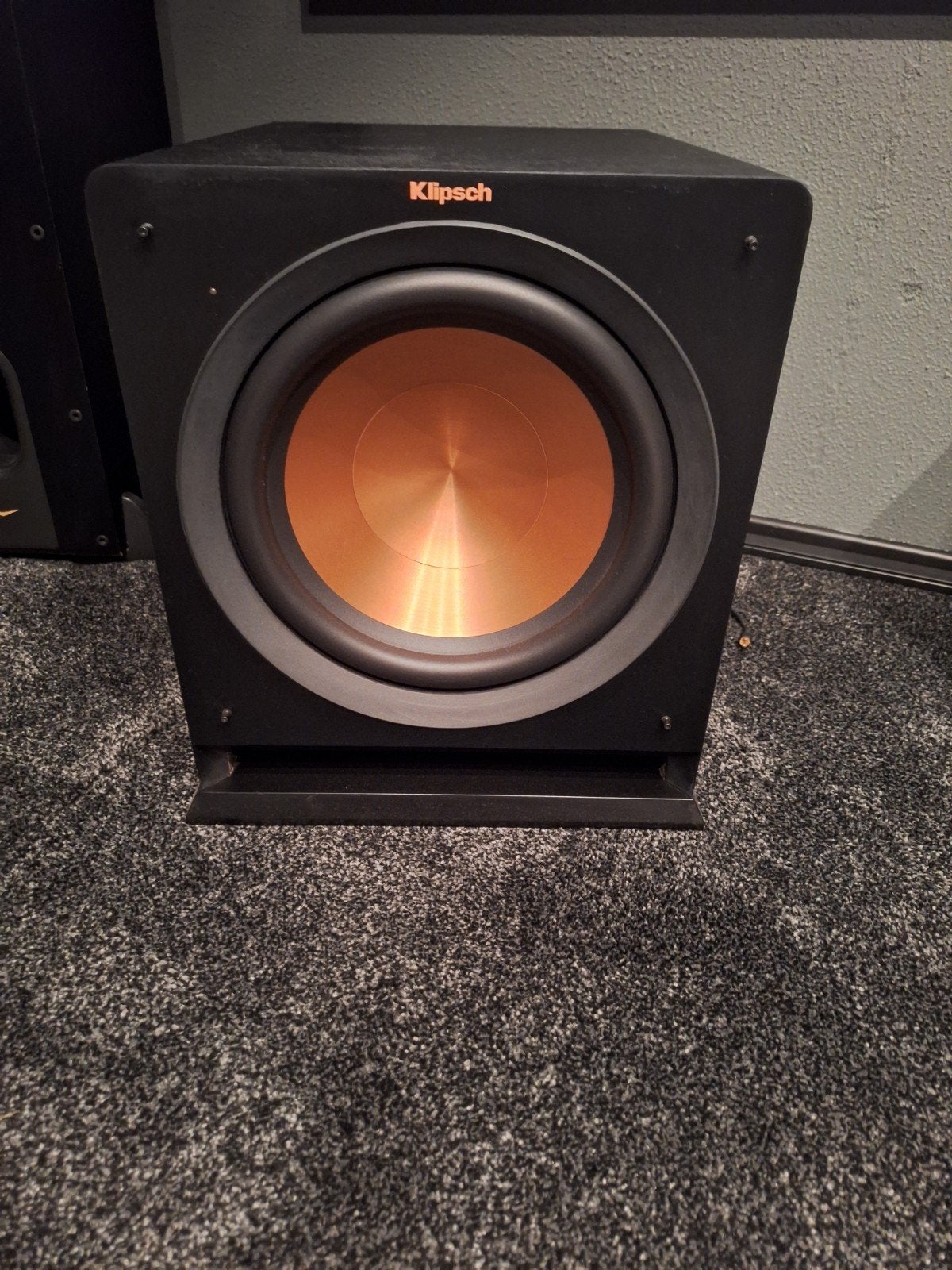 Klipsch R-112SW Subwoofer - Krachtige bas voor thuisbioscoop, Audio, Tv en Foto, Luidsprekers, Subwoofer, Zo goed als nieuw, Geschikt voor surround/home cinema