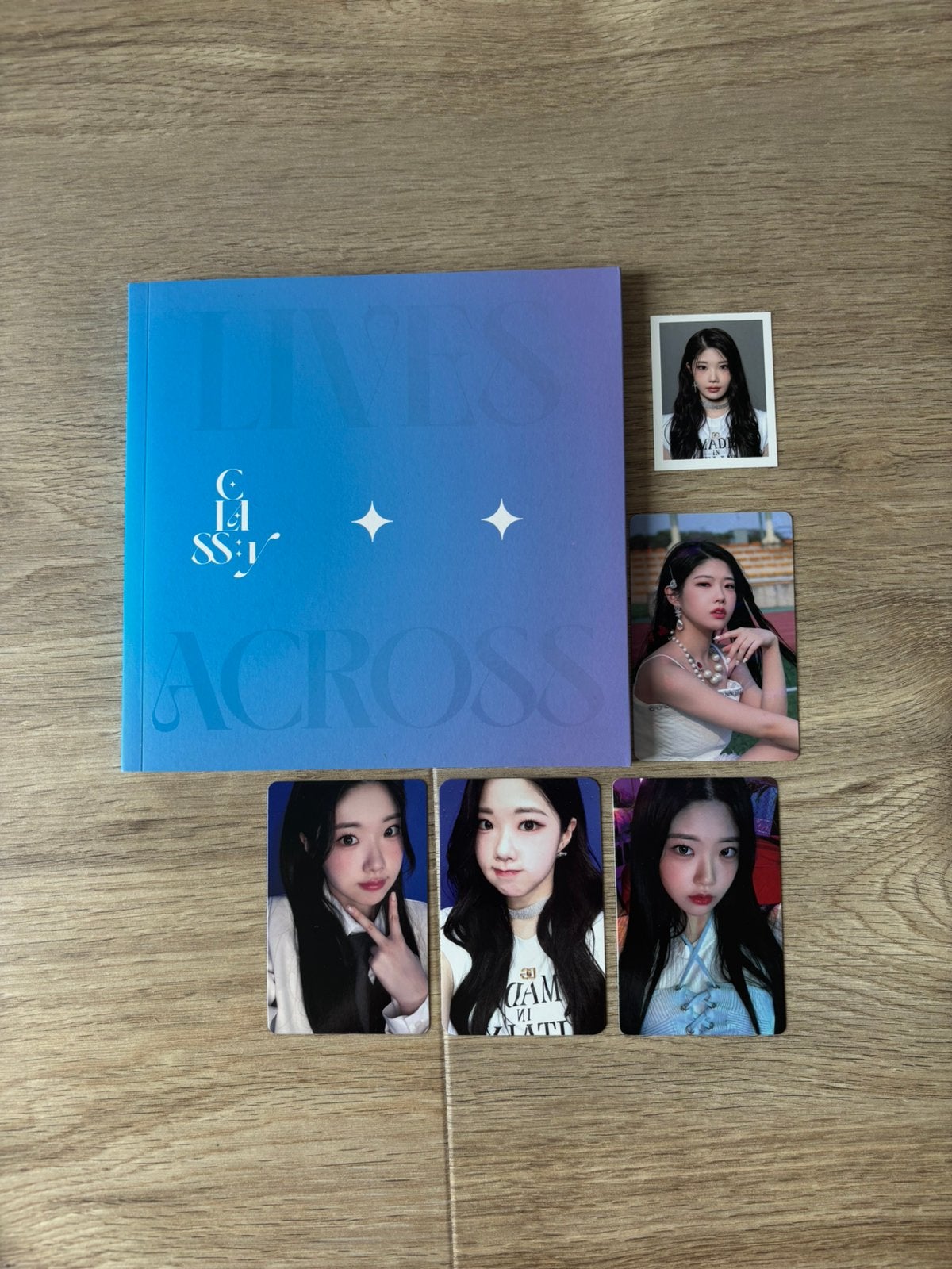 class:y mini album + chaewon photocard kpop lives across, Ophalen of Verzenden, Zo goed als nieuw