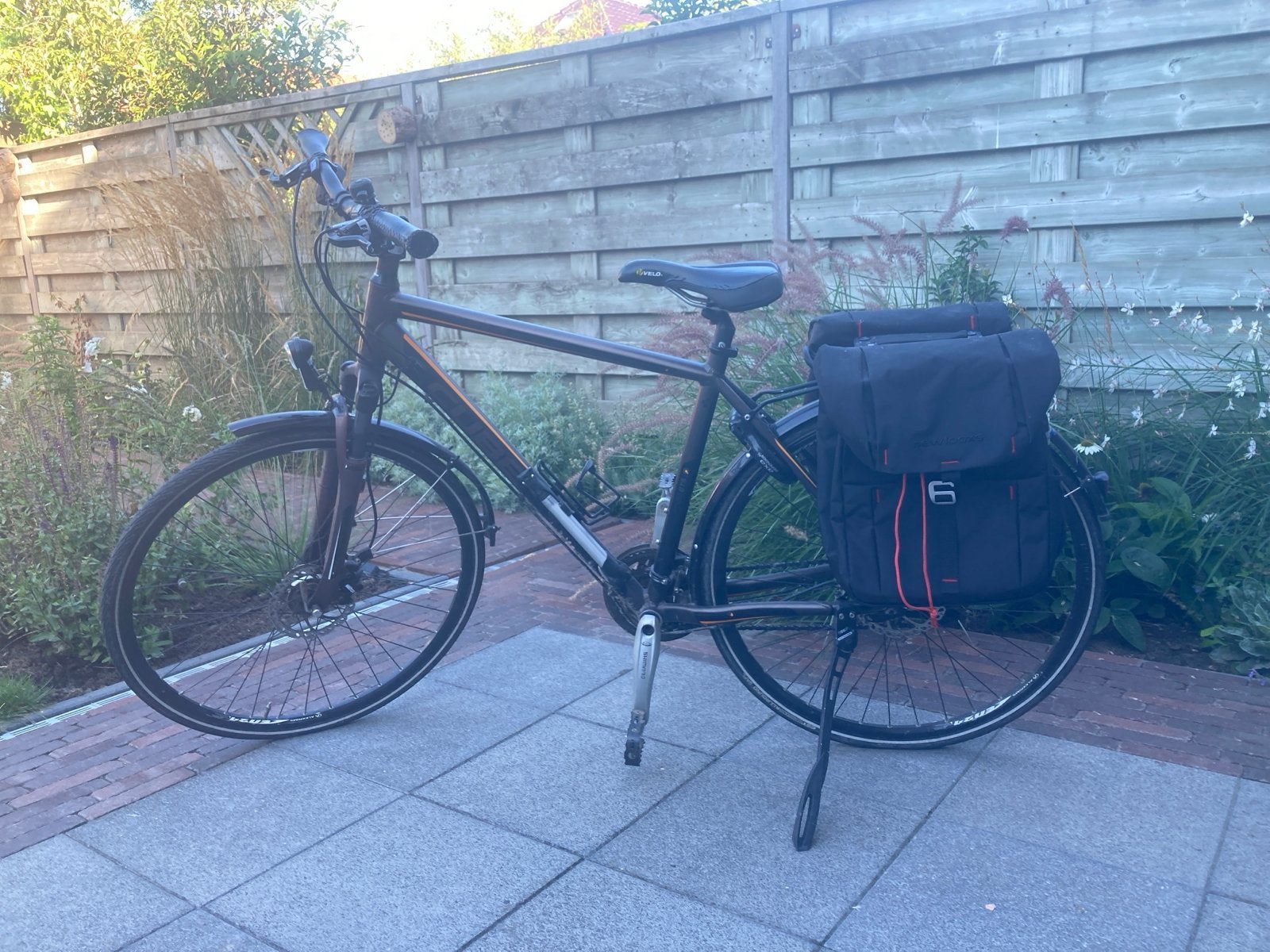 GTS Cube fiets met fietstassen, 28 inch, Gebruikt, Meer dan 20 versnellingen, 53 tot 57 cm