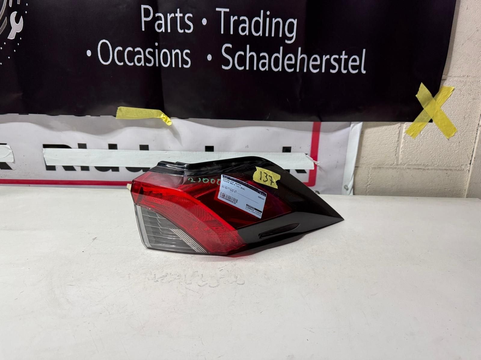 toyota rav-4 achterlicht rechts, Gebruikt, -, -, Ophalen of Verzenden