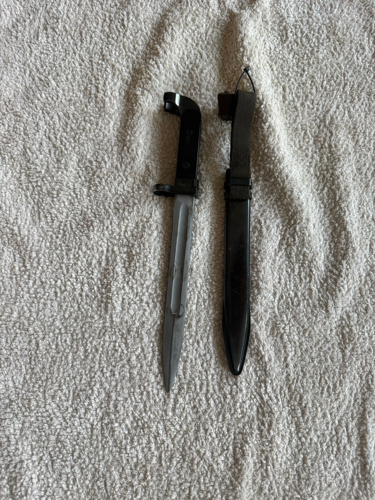 AK-47 Bajonet met Schede WO II- Militair Verzamelobject, Verzamelen, Ophalen of Verzenden, Landmacht, Overige gebieden, Mes of Dolk