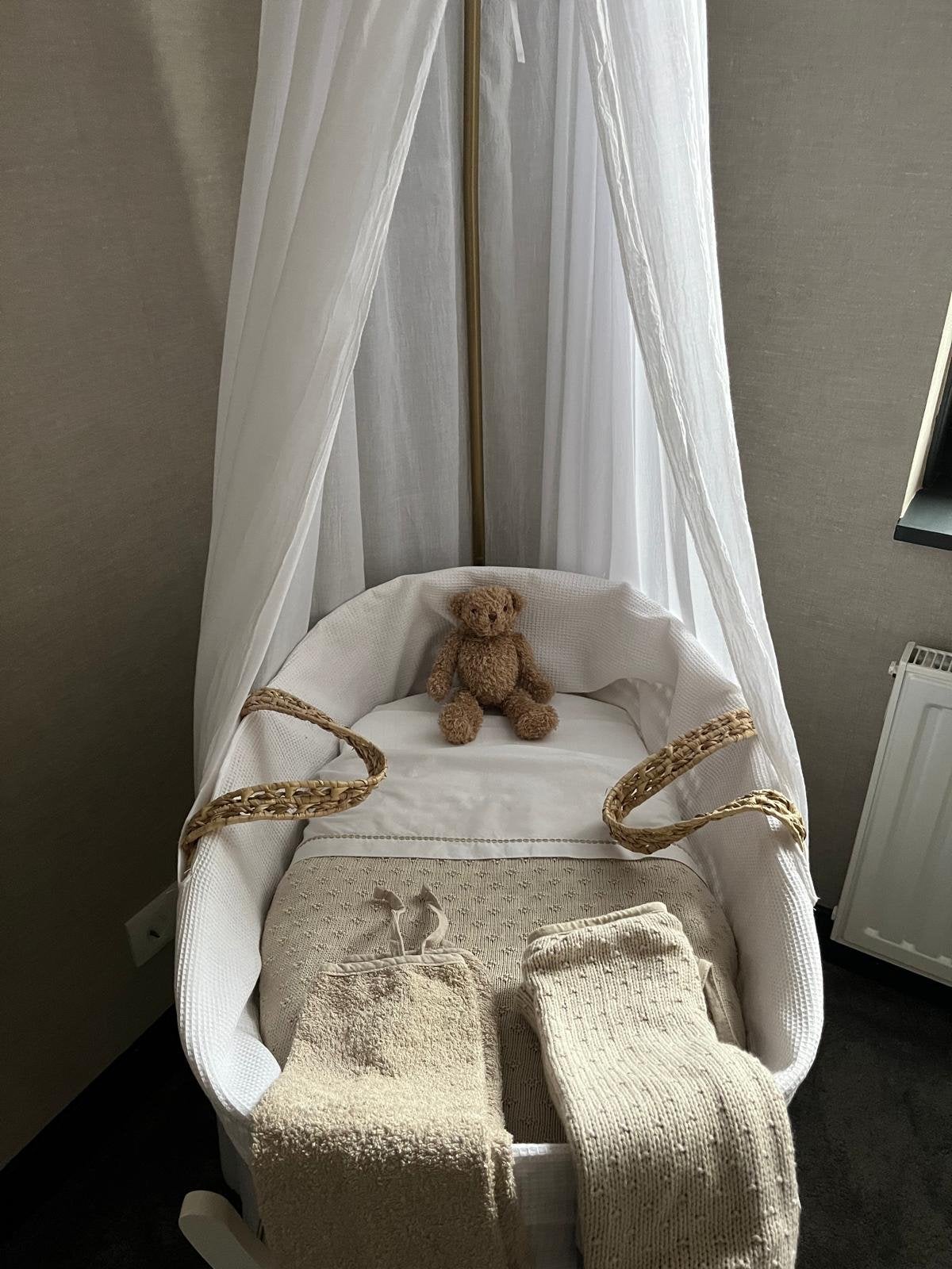 Mooie Mozesmand met standaard, Kinderen en Baby's, Babywiegjes en Ledikanten, Ophalen, Zo goed als nieuw, Wieg