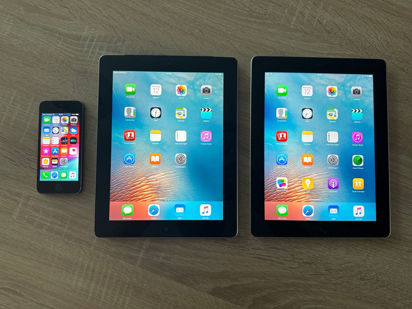Apple iPhone 5s, iPad 2 & iPad 3 - Klassieke Bundel, Ophalen, Gebruikt, Apple iPad