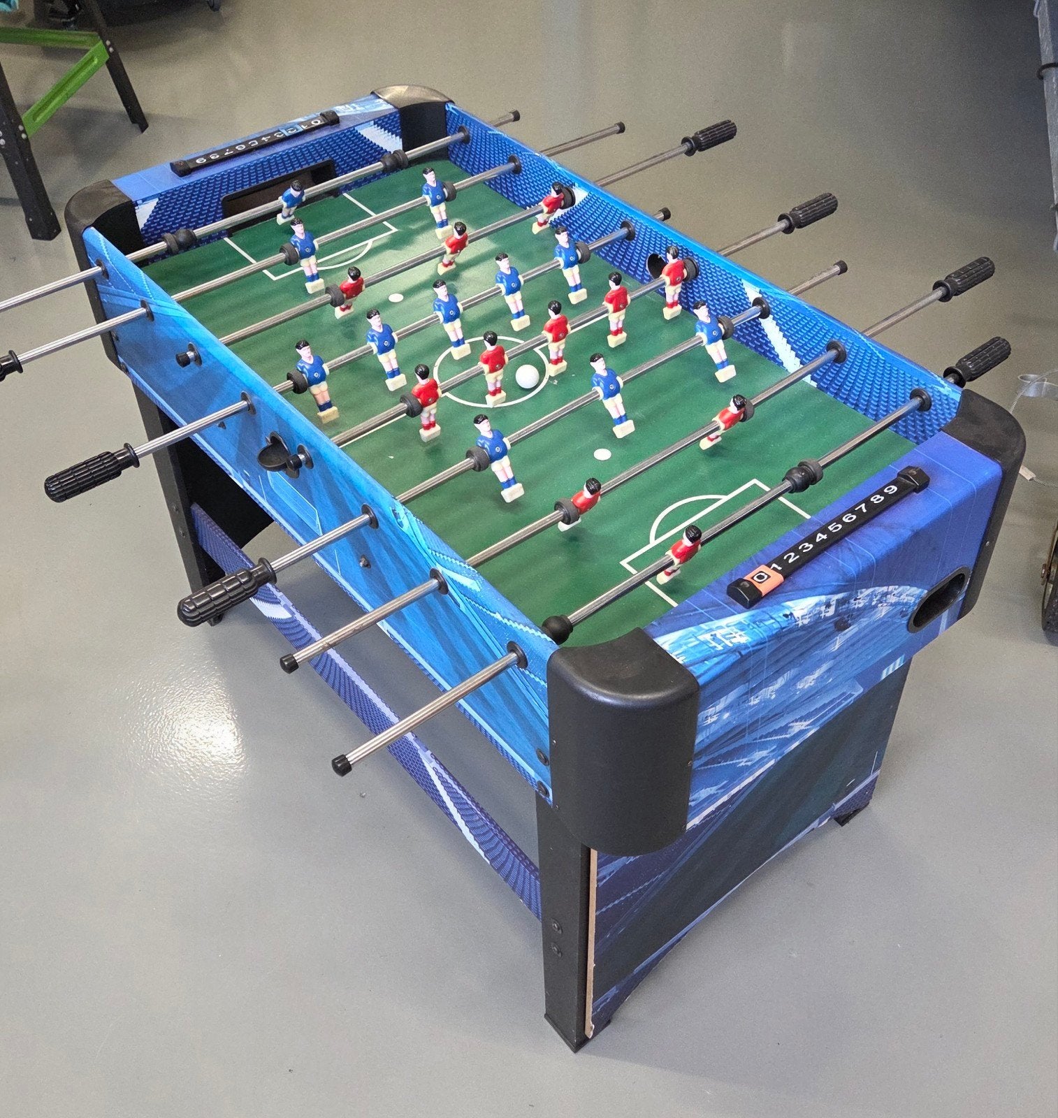Voetbaltafel, Ophalen, Zo goed als nieuw