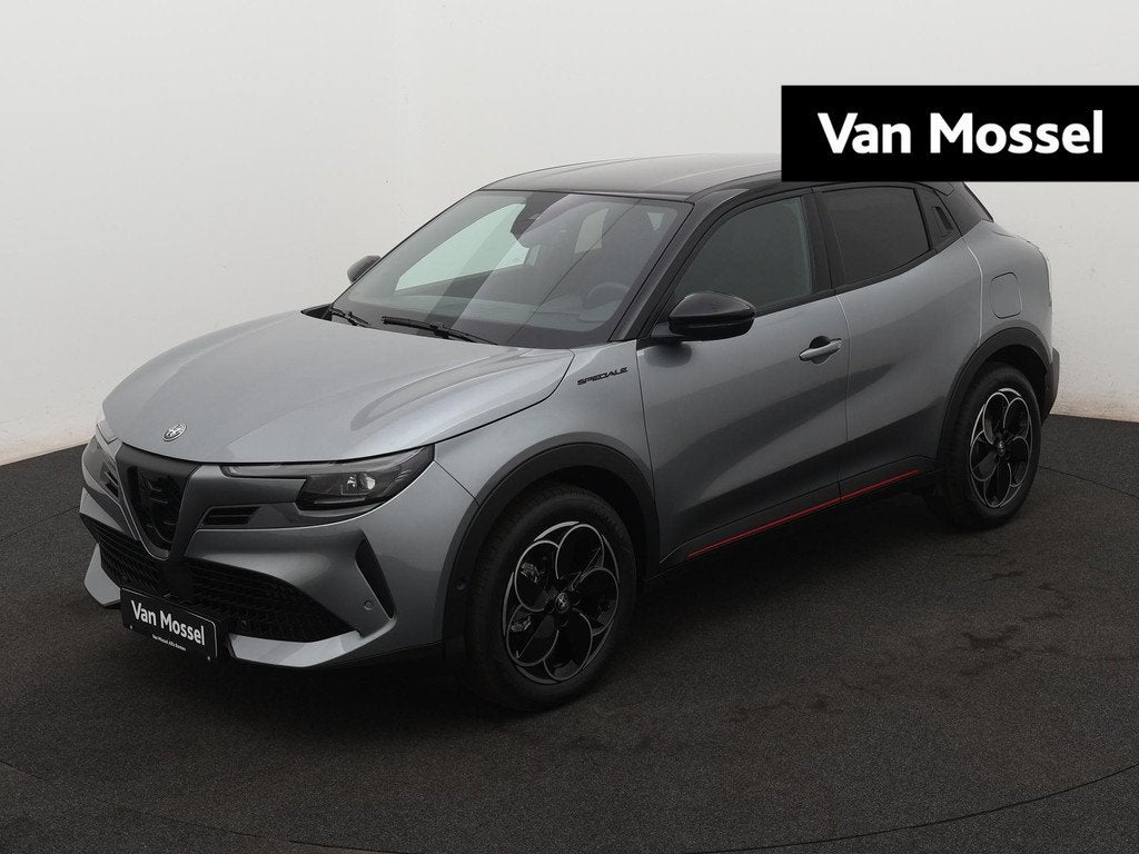 Alfa Romeo Junior Elettrica Speciale 54 kWh | Navigatie | Pa, Gebruikt, Leder en Stof, Origineel Nederlands, SUV of Terreinwagen