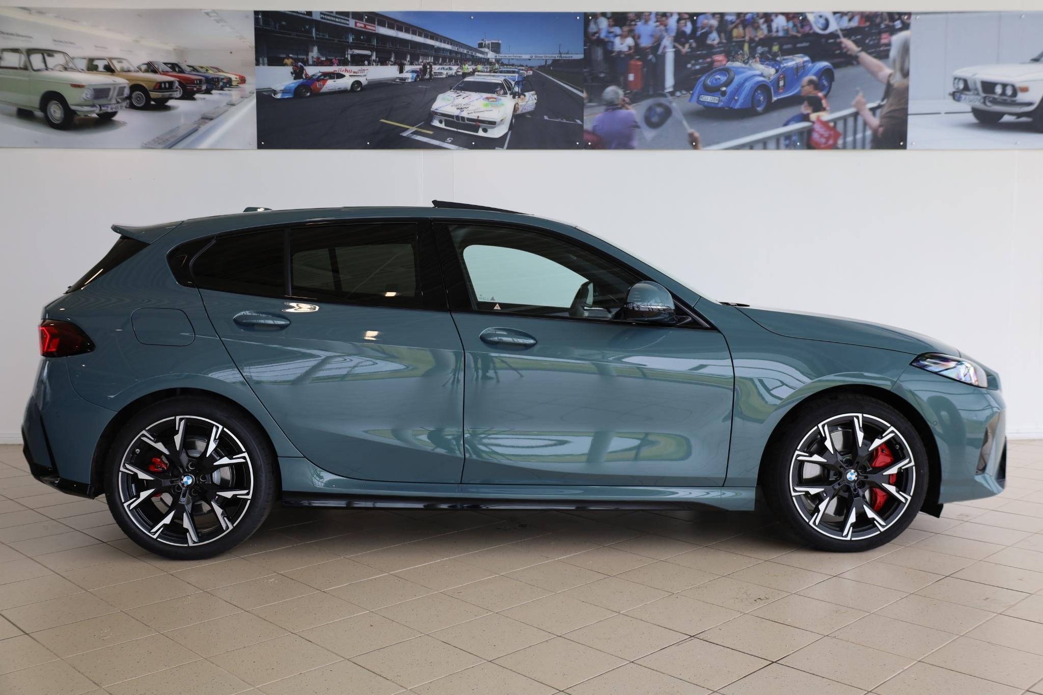 BMW 1 Serie 120 | M Sportpakket Pro | Panoramadak | Harman/K, Auto's, BMW, Stof, Met garantie (alle), Origineel Nederlands, Bedrijf