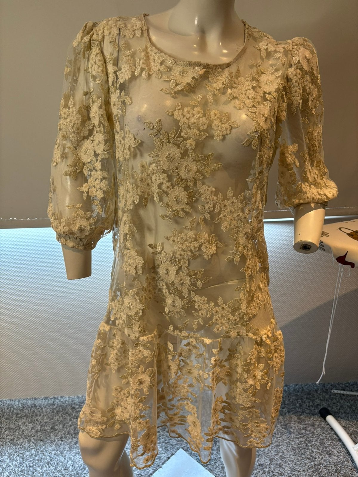 Vanessa scott kanten jurkje maat 40, Maat 38/40 (M), ., Beige, Ophalen of Verzenden